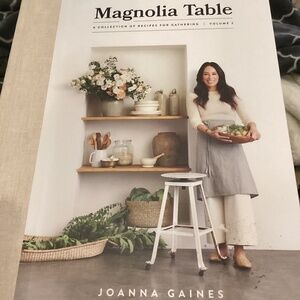 Magnolia Table Joanna Gaines Cookbook